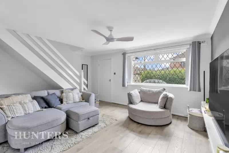 3 Bed Semi-Detached House for Sale
