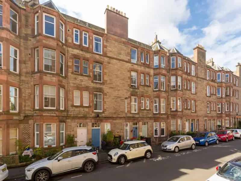 1 Bedroom Flat for Sale in Morningside Edinburgh