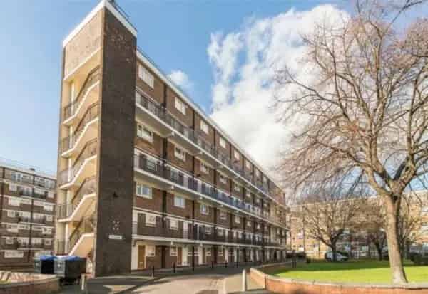 2 Bed House Maisonette Flat Near Transport Shops