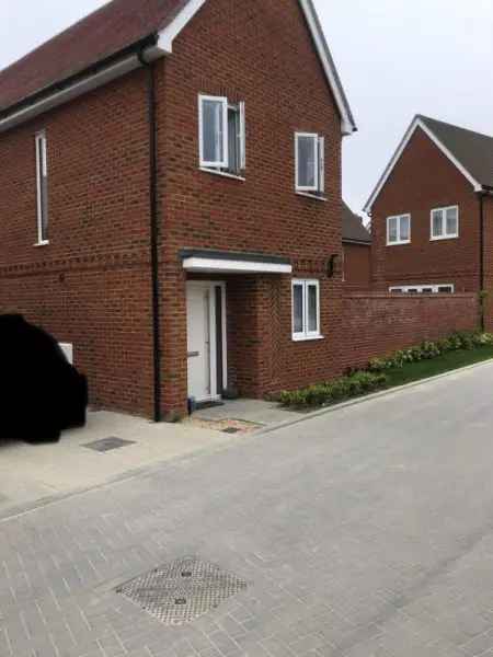 House For Rent in Wealden, England