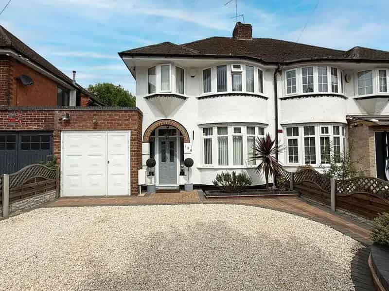 3 Bedroom Semi Detached House For Sale