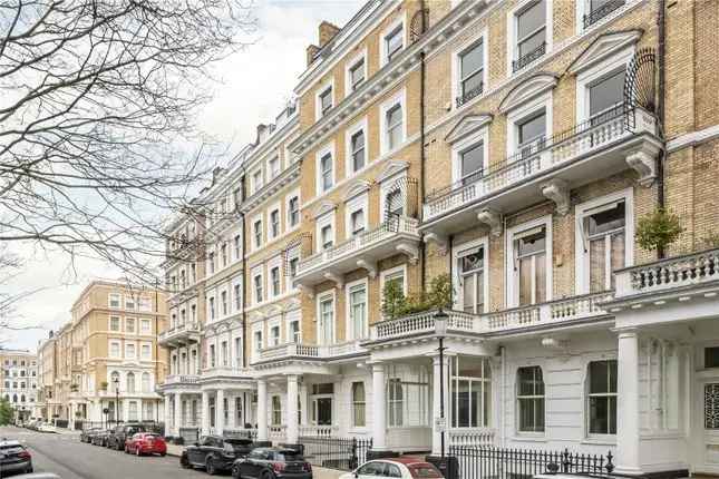 Two Double Bedroom Flat for Sale in Queens Gate Gardens London SW7