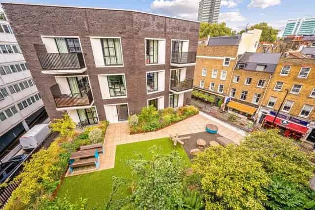 Flat for sale in Cleveland Street W1T