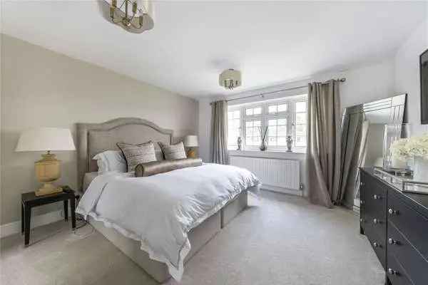 Family Home for Sale in Windlesham