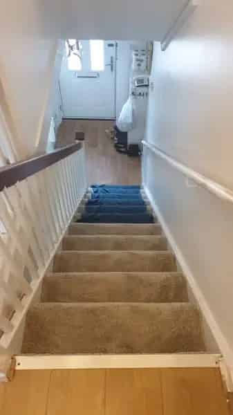 2 Double Bedroom House with Kitchen, Lounge and Bathroom