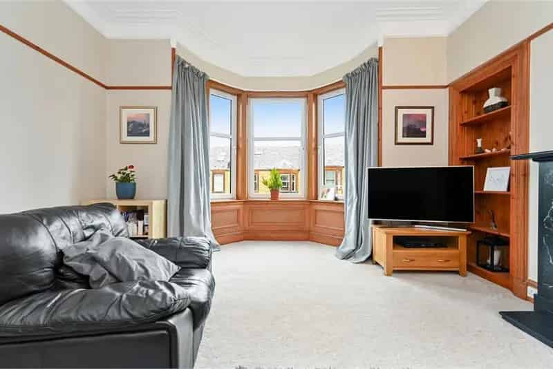 3 Bed Flat Balgreen Edinburgh High Ceilings Private Garden Family Home