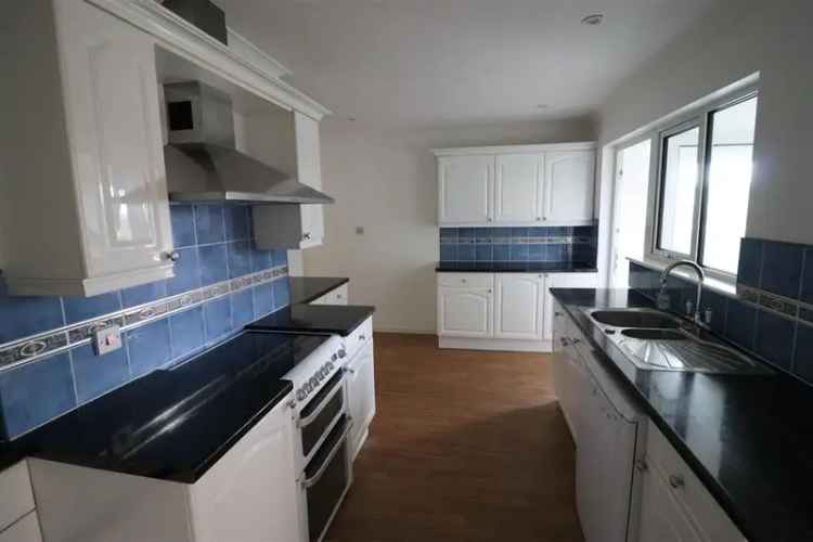 4 Bedroom Semi-Detached House to Rent in Cornwall