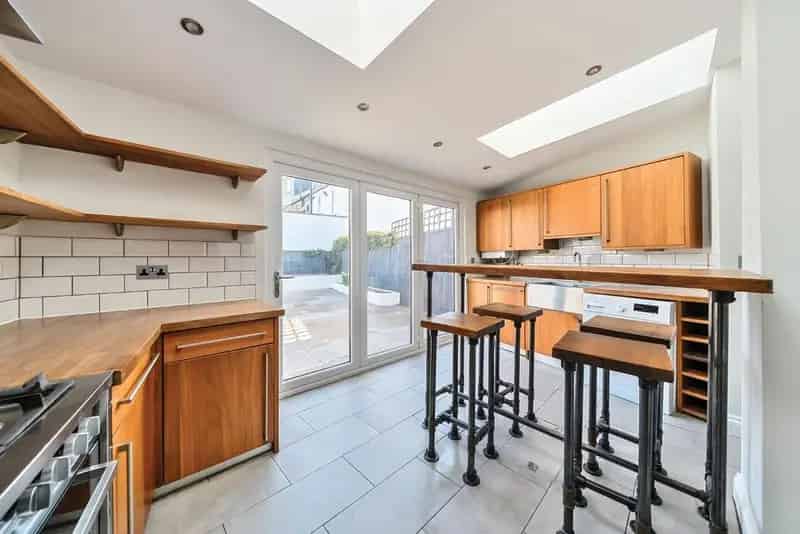 House For Sale , Links Road, London, England