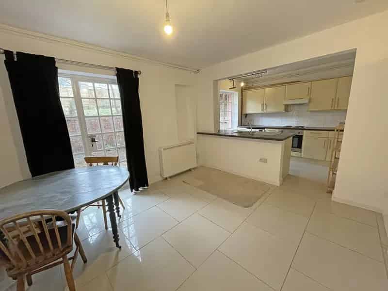 1 Bedroom Flat To Rent Available 14062025