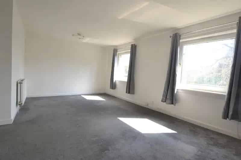 3 Bedroom Flat to Rent Edinburgh