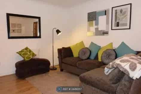 2 Bedroom Flat in Aberdeen West End - Fully Furnished