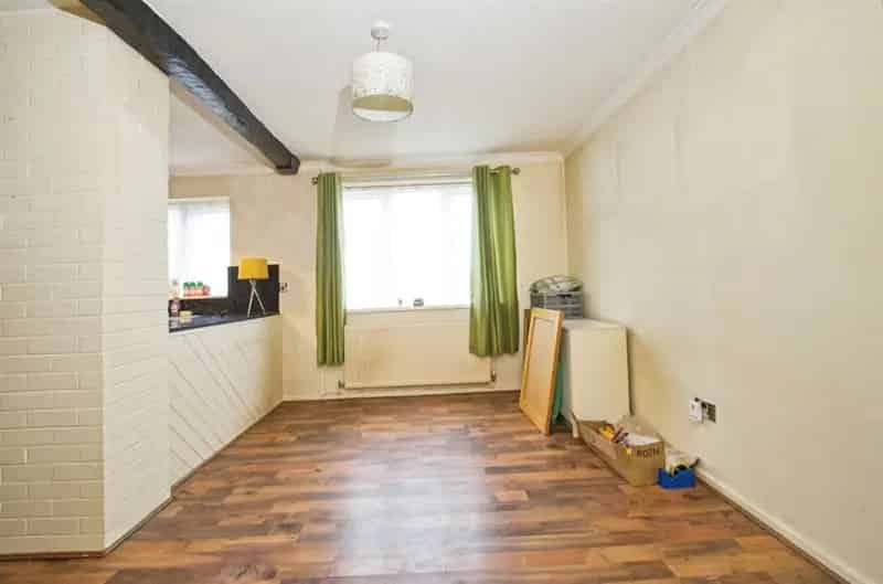 1 Bedroom Cluster House - Ideal First Buy or Downsize