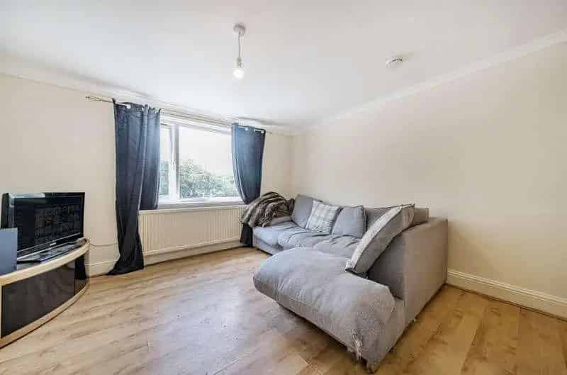 3 Flat Portfolio Stoke-on-Trent 875% Rental Yield
