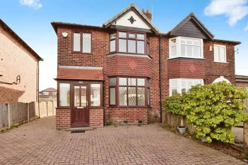 3 Bedroom Semi Detached House for Sale Timperley