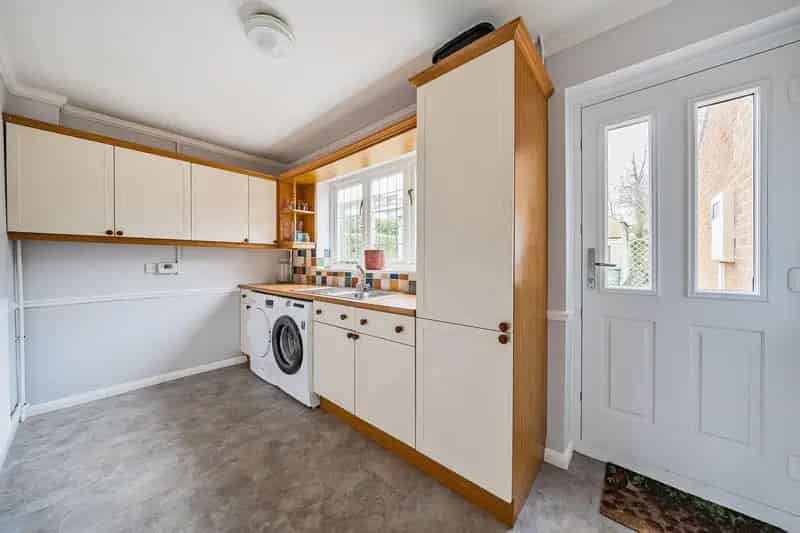 5 Bedroom Detached House for Sale in Burley on the Hill