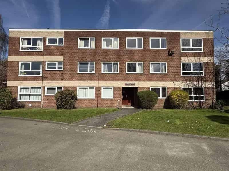 2 bedroom apartment for sale
