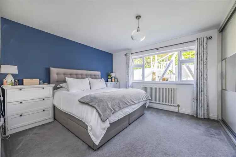 3 Bedroom Detached Bungalow House to Rent Drayton