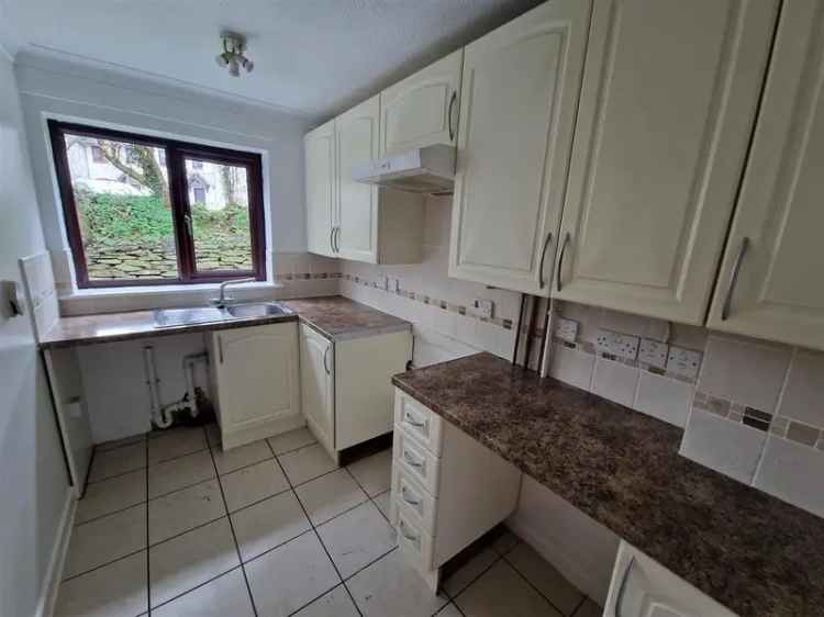 2 bedroom semi-detached house to rent