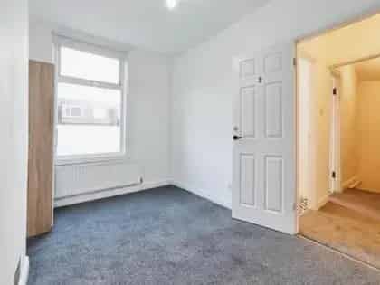 5 Bed House in Leeds - Newly Refurbished