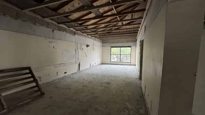 Glasgow Commercial Property: 5116 sq ft Building with Planning Permission