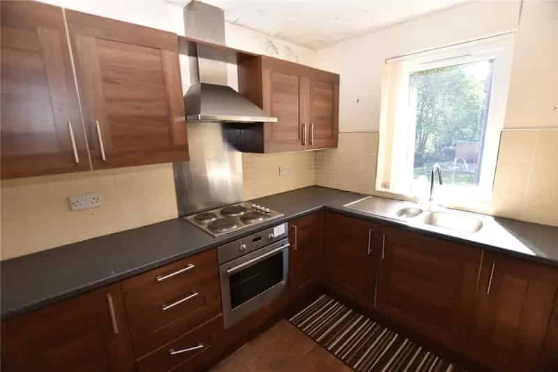 Two Bedroom Apartment Auction May 27th 2025 Near Frizinghall Station