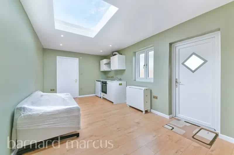 Flat For Rent , London, England