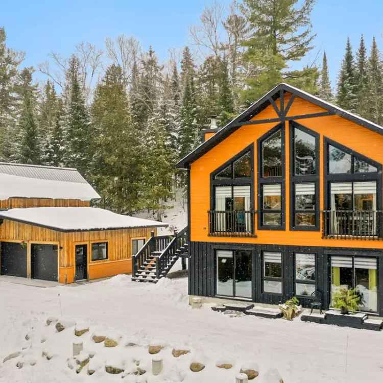 Lakefront House for Sale Near Maniwaki