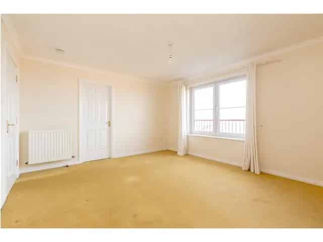 2 Bedroom Flat for Sale Dunbar Sea Views