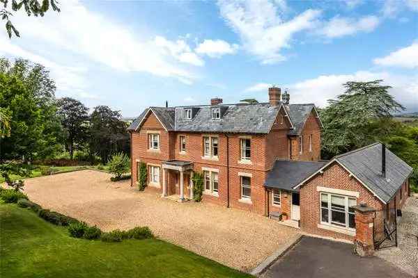 Steepleton House: Elegant Country Home near Stockbridge