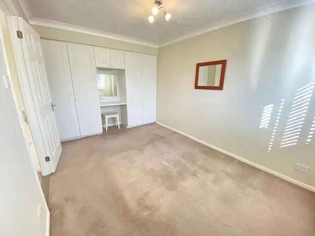 One Double Bedroom House Church Langley Modern Kitchen Private Garden Parking
