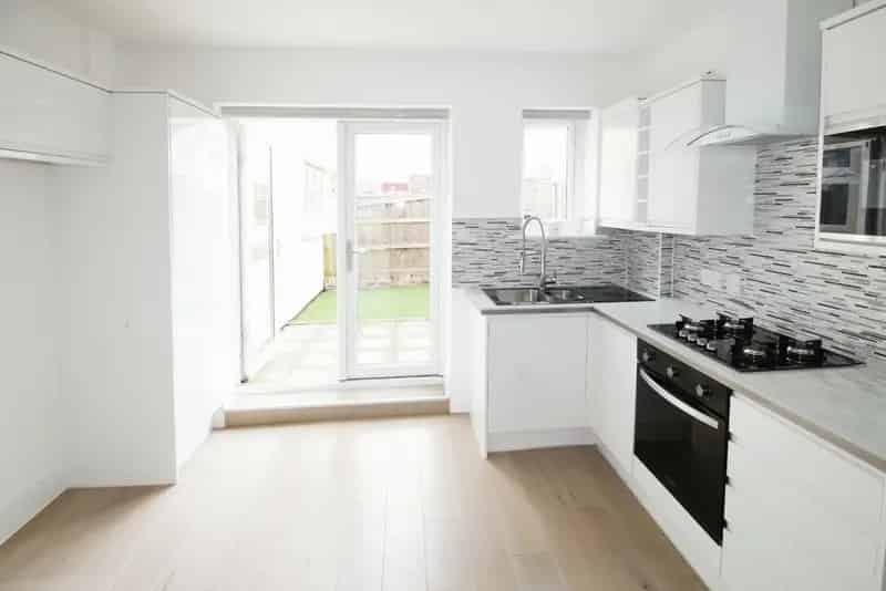 2 Bedroom Mid Terrace House for Sale Macclesfield Cheshire SK10
