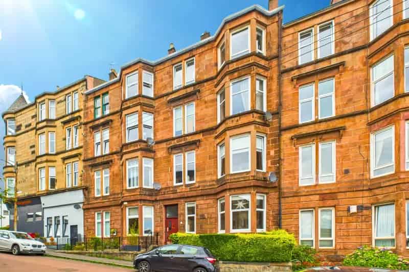 2 Bedroom Flat House to Rent near Park