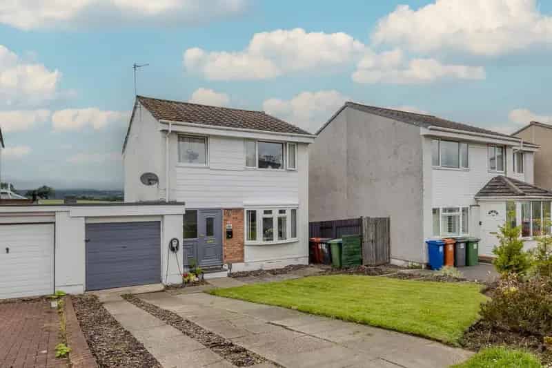 3 Bedroom Link Detached House For Sale