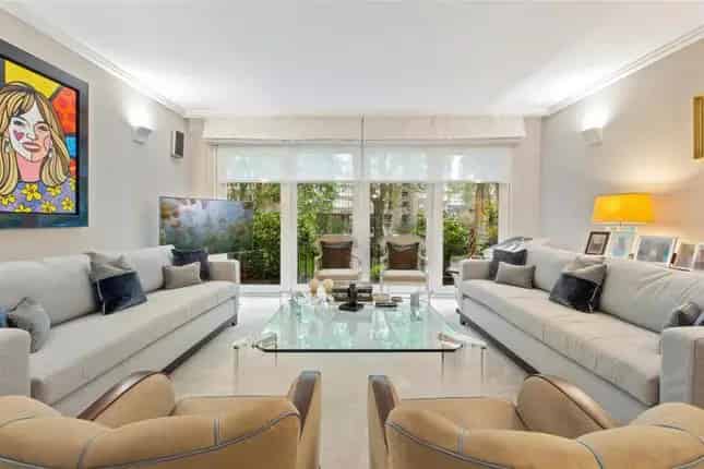Terraced House for Sale in Norfolk Crescent London