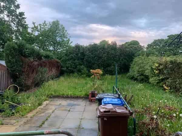 3 Bedroom House with Garden Near Schools