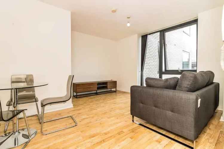 2 bedroom  Flat to rent, Manchester, Greater Manchester, M4