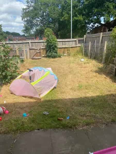 2 Bedroom House with Garden