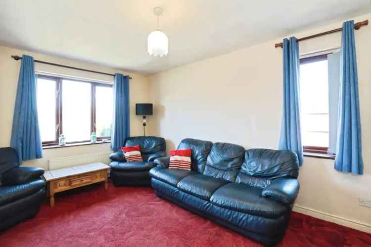 Charming Cheshire Bungalow Two Bedrooms Parking Rear Garden