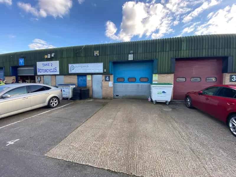 Industrial Unit with Mezzanine Office - 1147 sq ft