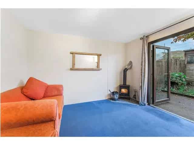 2 Bedroom Terraced House For Sale Largs
