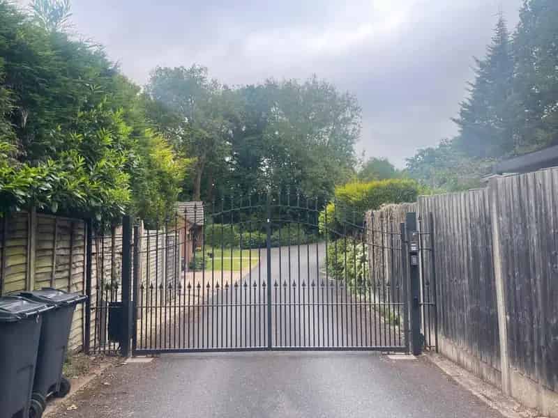 Land for Sale: Tenure Information Essential