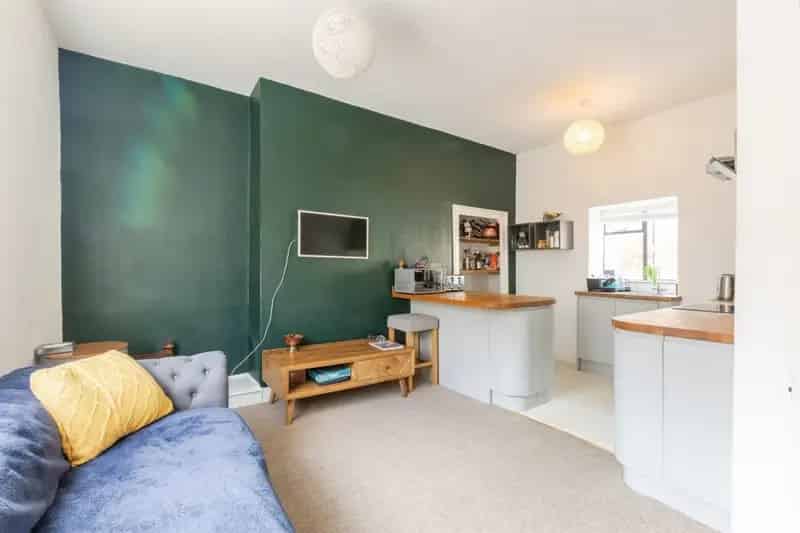 Two Bedroom Apartment Near Bath Train Station