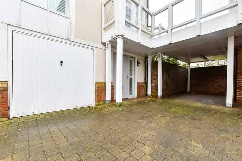 3 Bedroom Semi Detached House For Sale Chain Free Kings Hill
