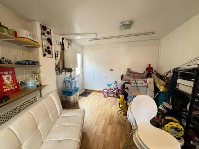 5 Bed Extended Semi Detached House For Sale