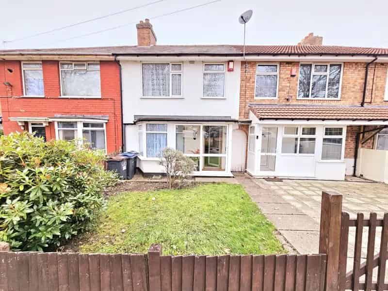 3 Bedroom Town House House to Rent