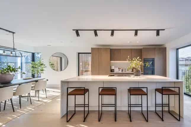 5 Bedroom House for Sale Mallinson Road SW11