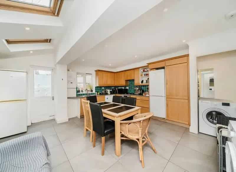 Four Double Bedroom Victorian House Fulham