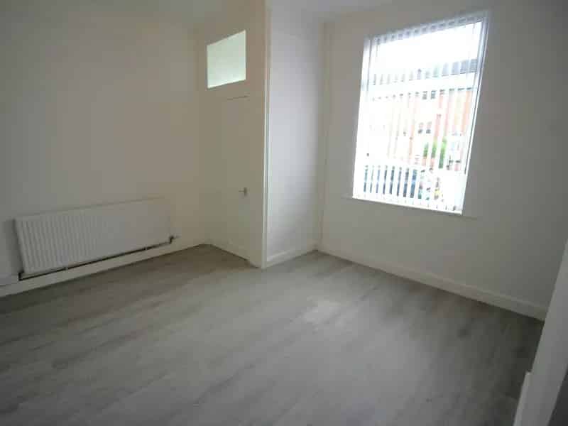 2 Bed Mid Terrace House To Let Audenshaw Newly Renovated