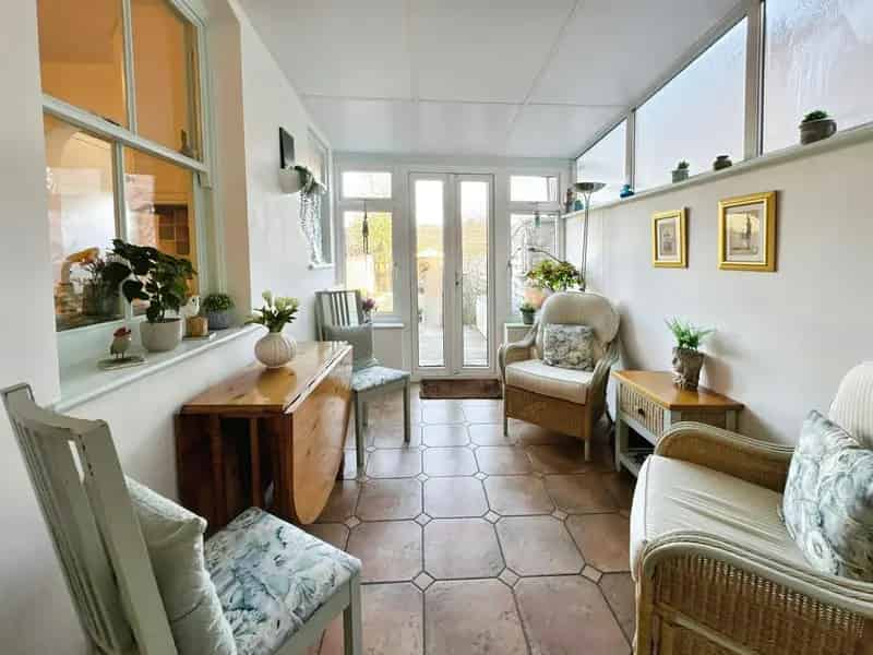 Four Bedroom Period Home Near Town Centre