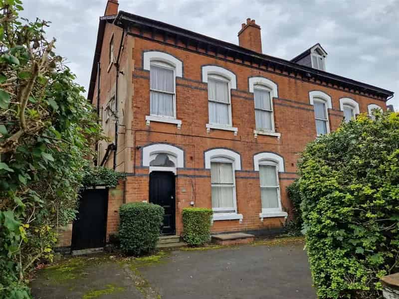 Studio to Rent